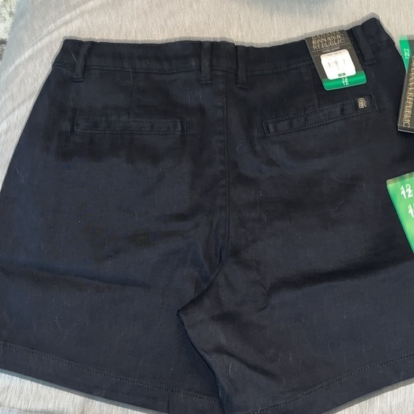 Banana Republic CHINO SHORT - Black - Picture 3 of 4